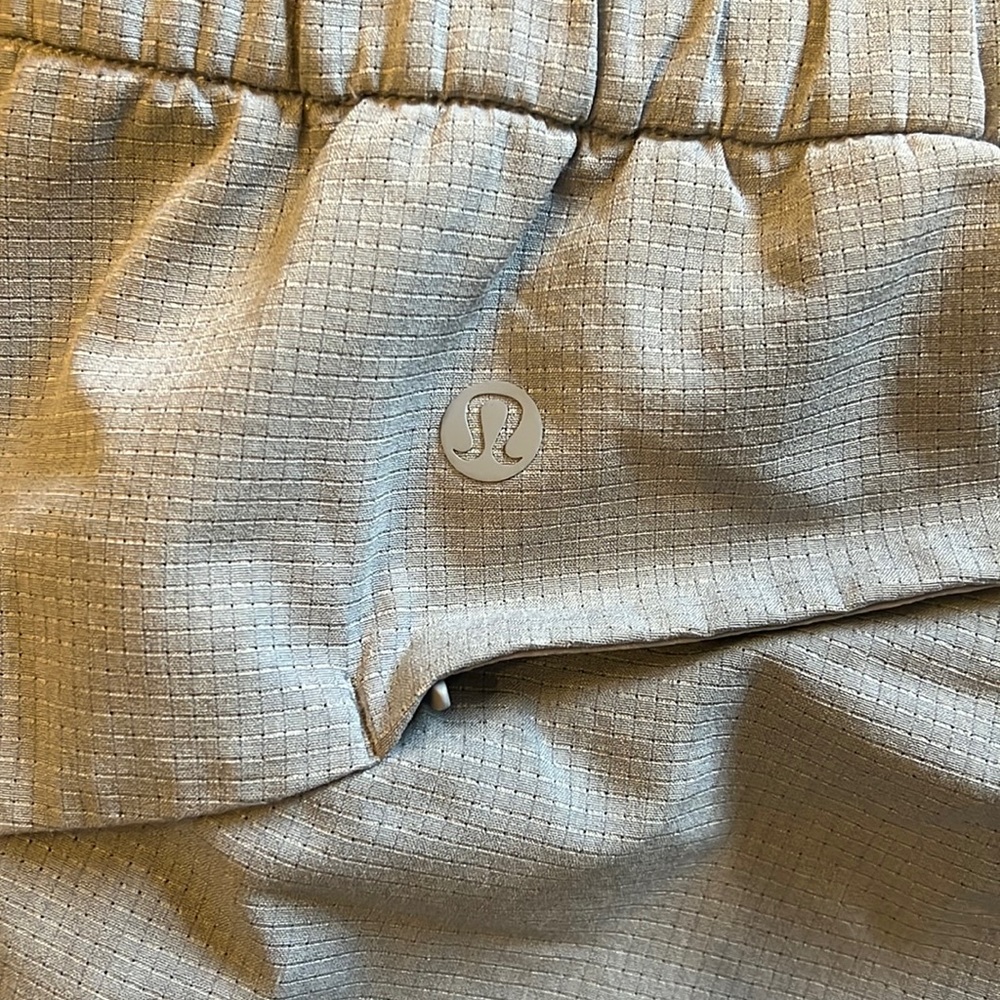 Lululemon joggers - Picture 3 of 4